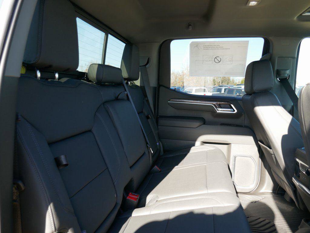 New 2026 Chevrolet Silverado 1500 LTZ w/ LTZ Premium Package image 11