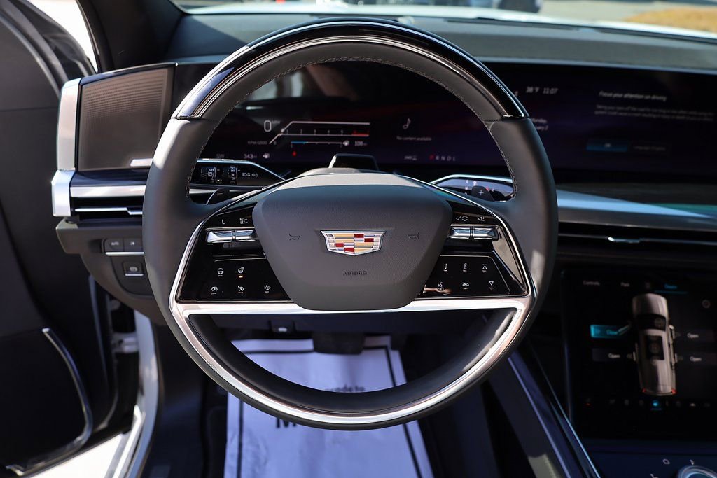 Used 2026 Cadillac Escalade ESV Sport w/ Touring Package image 13