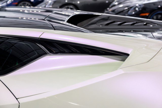 Used 2024 Lamborghini Huracan Tecnica image 16