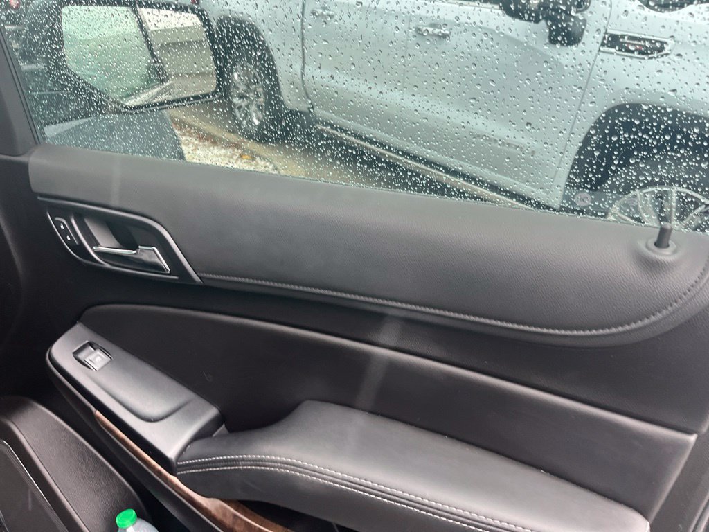 Used 2019 Chevrolet Tahoe LS w/ Enhanced Driver Alert Package RWD image 6
