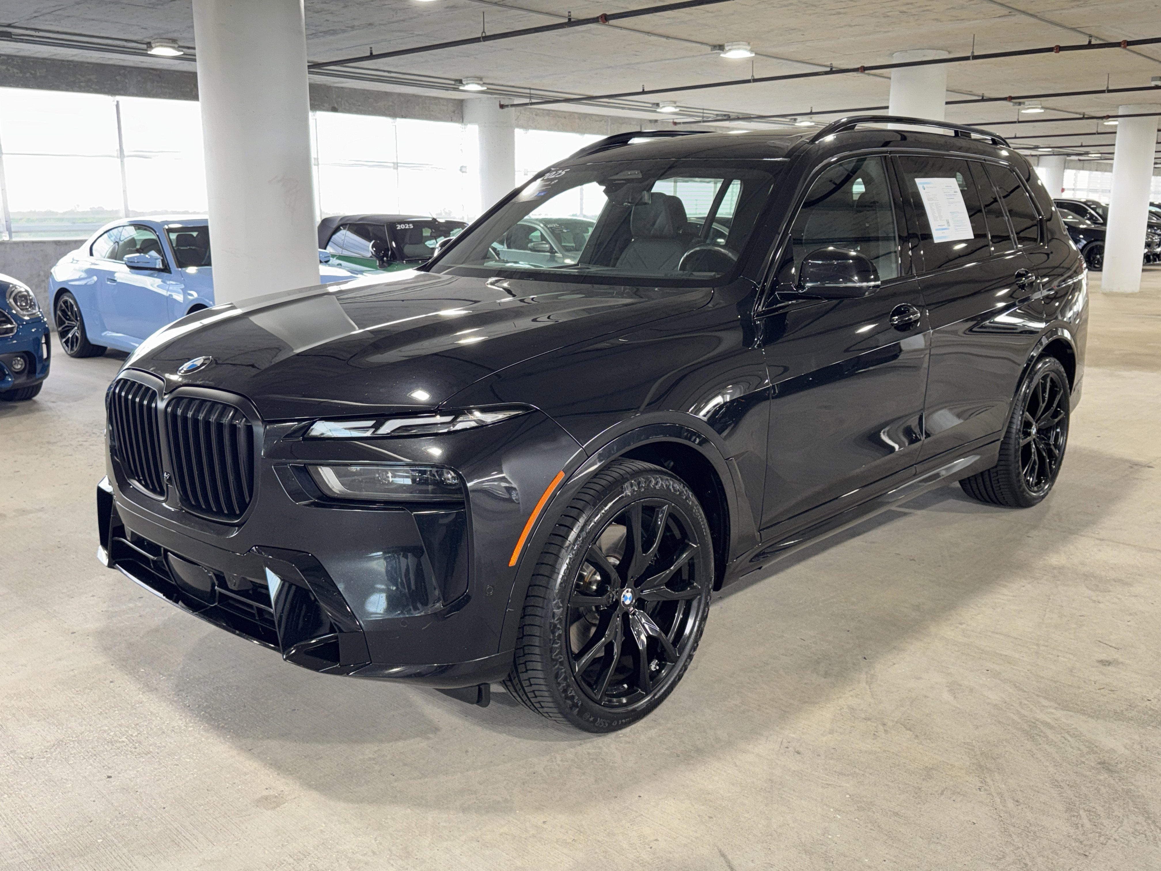 Certified 2025 BMW X7 xDrive40i w/ M Sport Package image 4