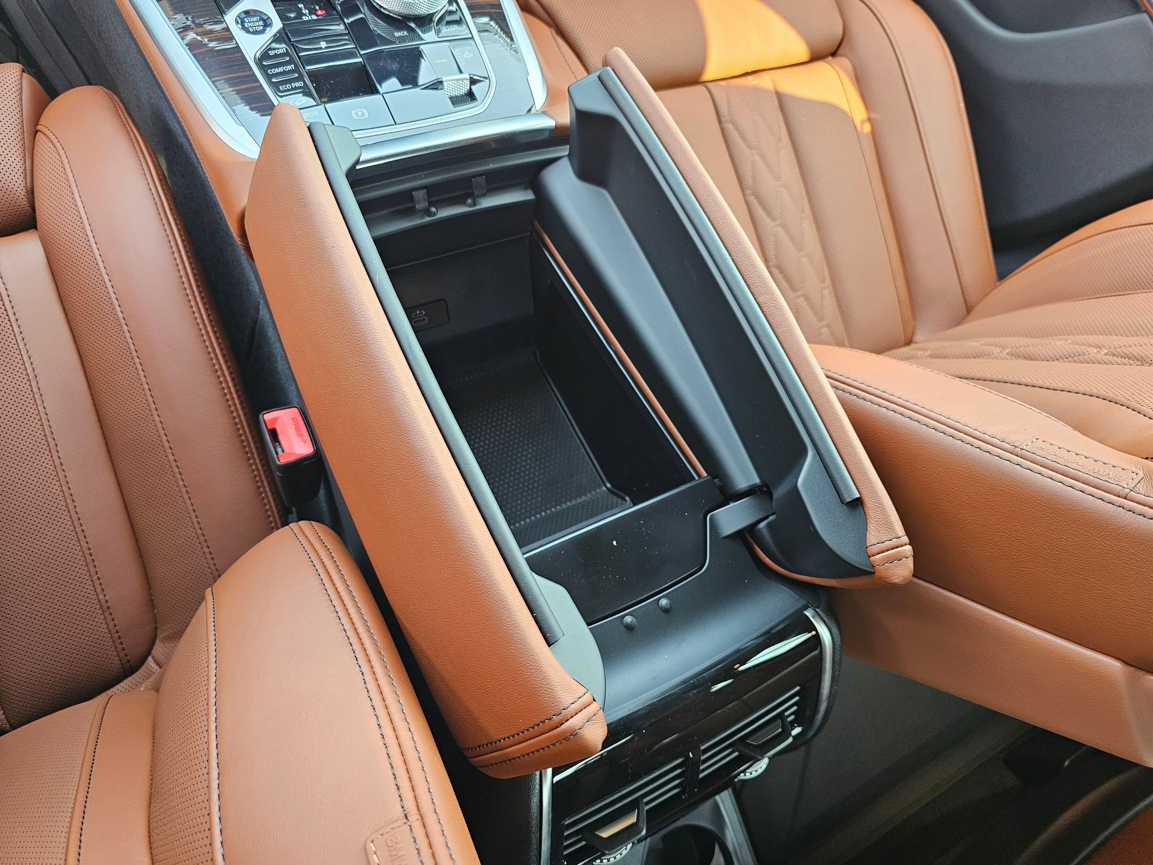 New 2026 BMW X7 M60i image 24