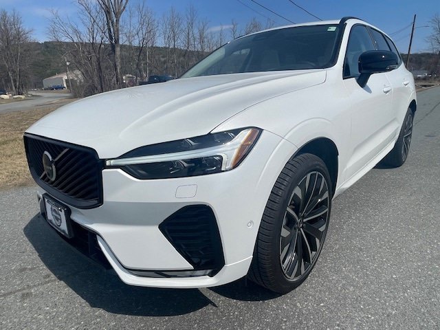 New 2026 Volvo XC60 B5 Ultra w/ Protection Package Premier AWD/4WD image 1