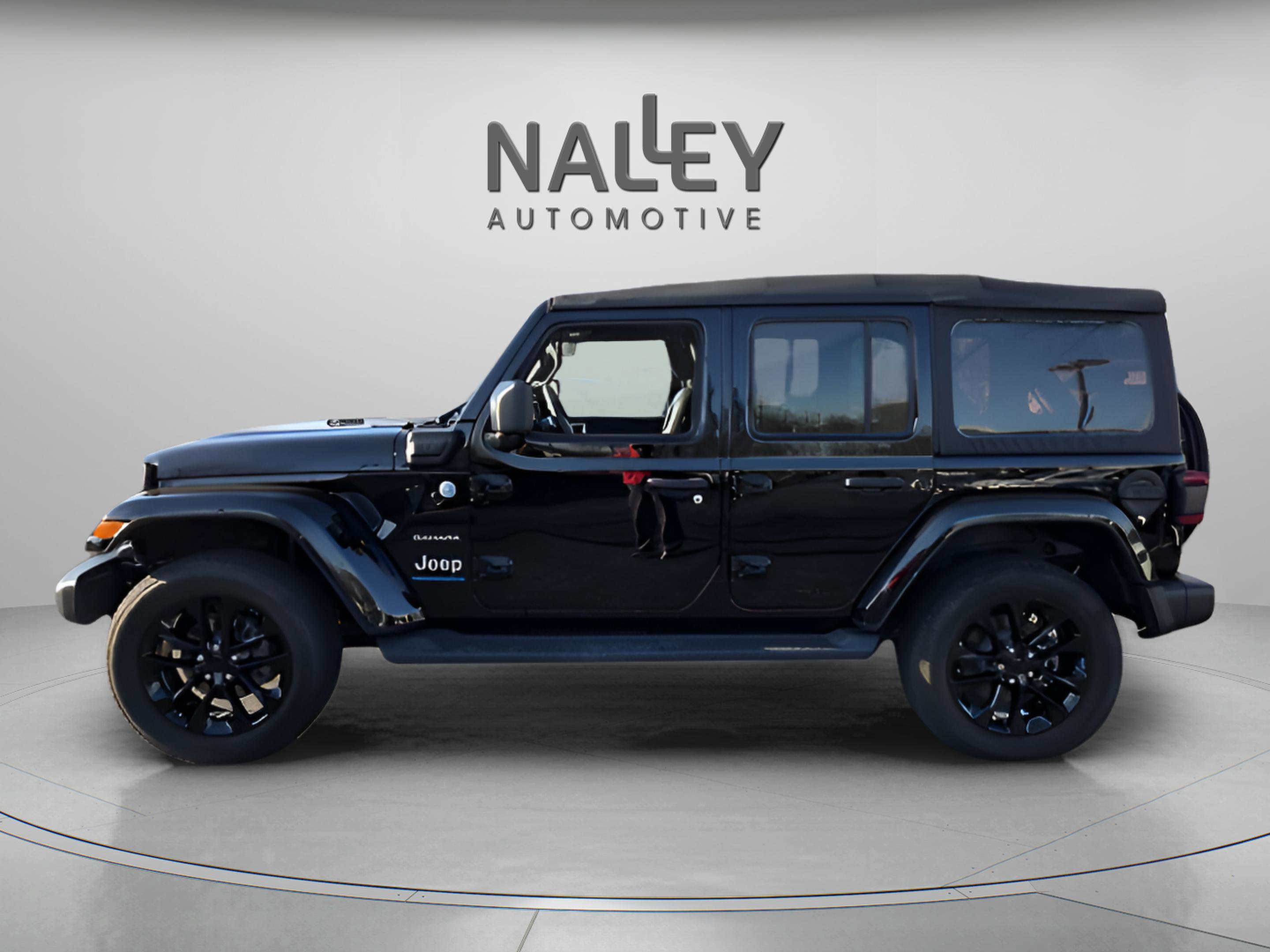 Used 2023 Jeep Wrangler Sahara w/ Cold Weather Group image 3