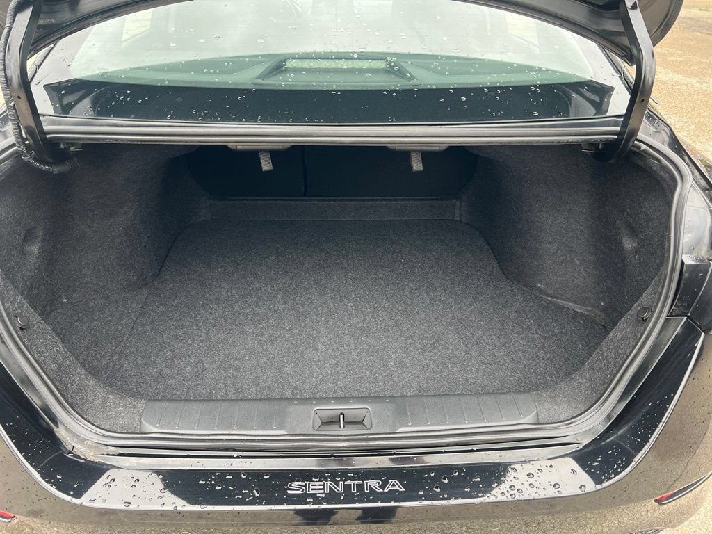 Certified 2022 Nissan Sentra SV w/ All-Weather Package FWD image 12