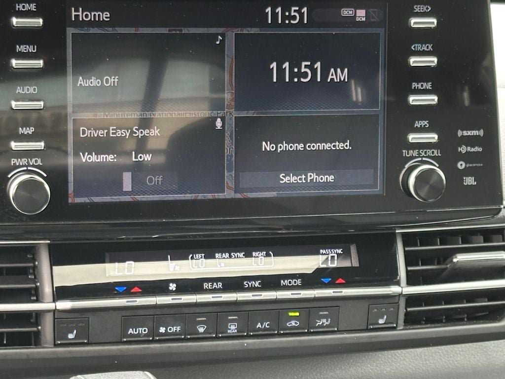 Used 2023 Toyota Sienna XLE Woodland Edition AWD/4WD image 18