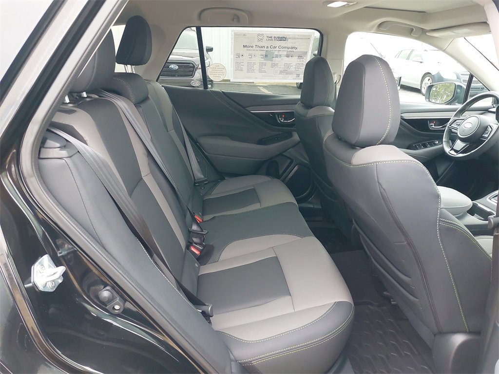 Certified 2025 Subaru Outback Onyx Edition w/ Popular Package #2 image 30