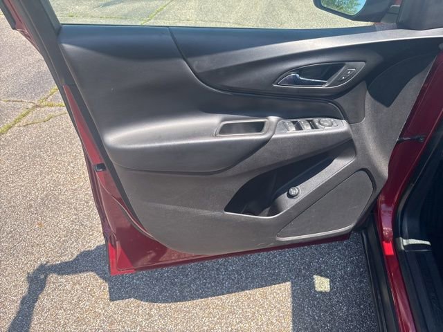 Used 2019 Chevrolet Equinox LT w/ Driver Convenience Package FWD image 17