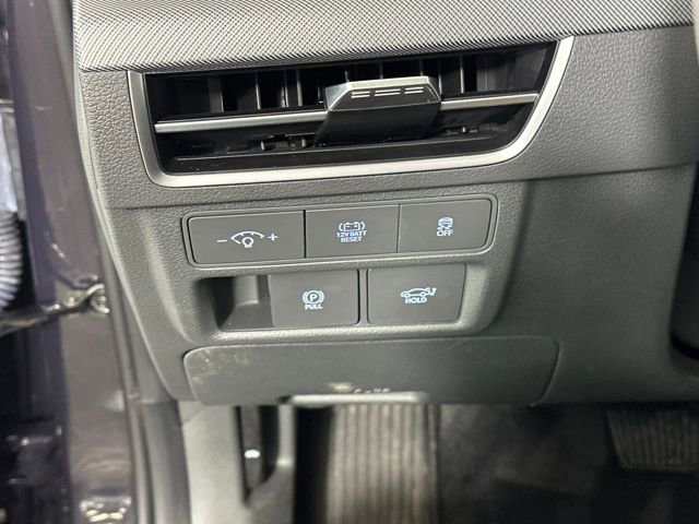 Used 2025 Hyundai Sonata Limited image 19