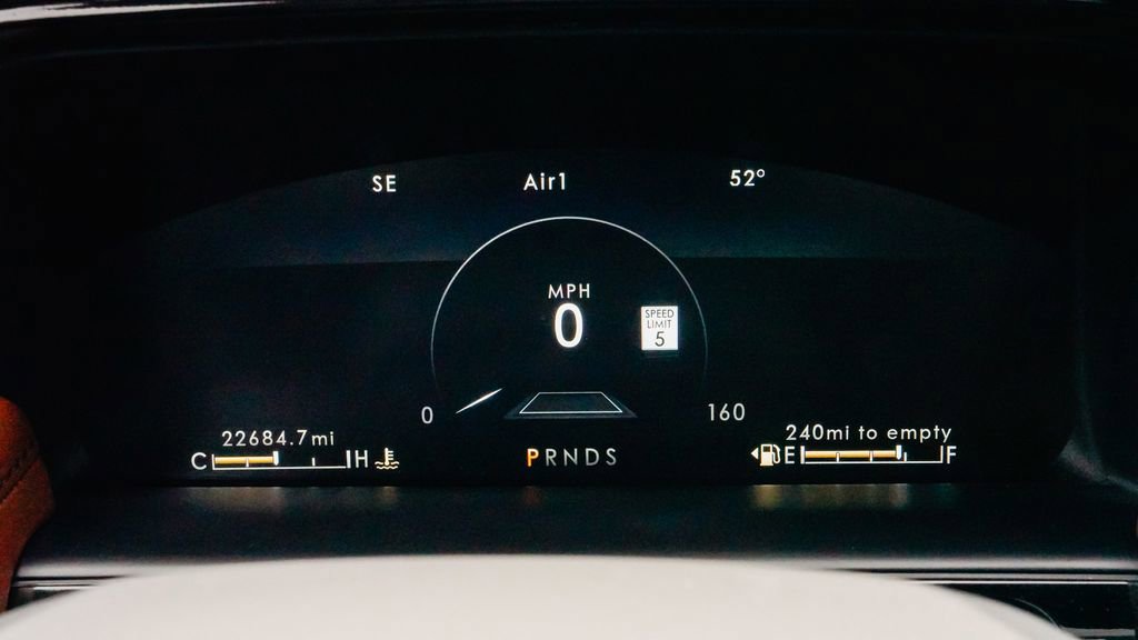 Used 2023 Lincoln Nautilus Reserve w/ Equipment Group 201A image 23