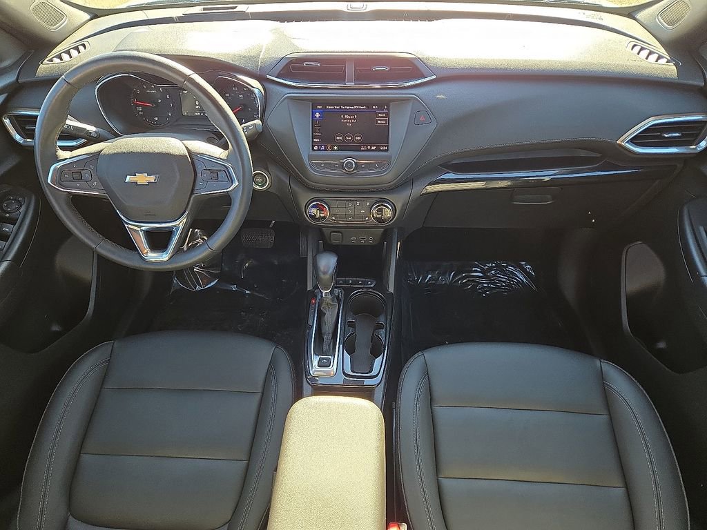 Used 2023 Chevrolet TrailBlazer ACTIV w/ Driver Confidence Package image 17