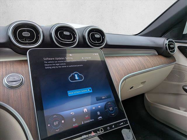 Used 2024 Mercedes-Benz C 300 Sedan image 13