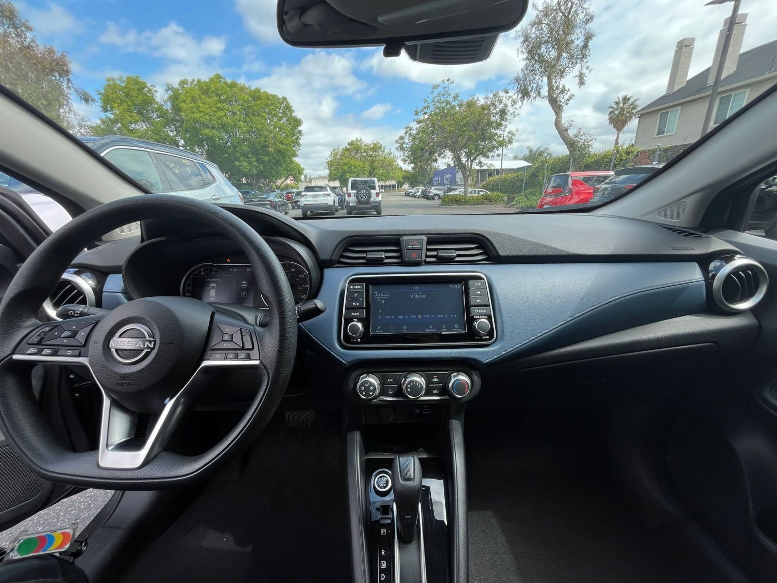 Used 2025 Nissan Versa SV FWD image 31