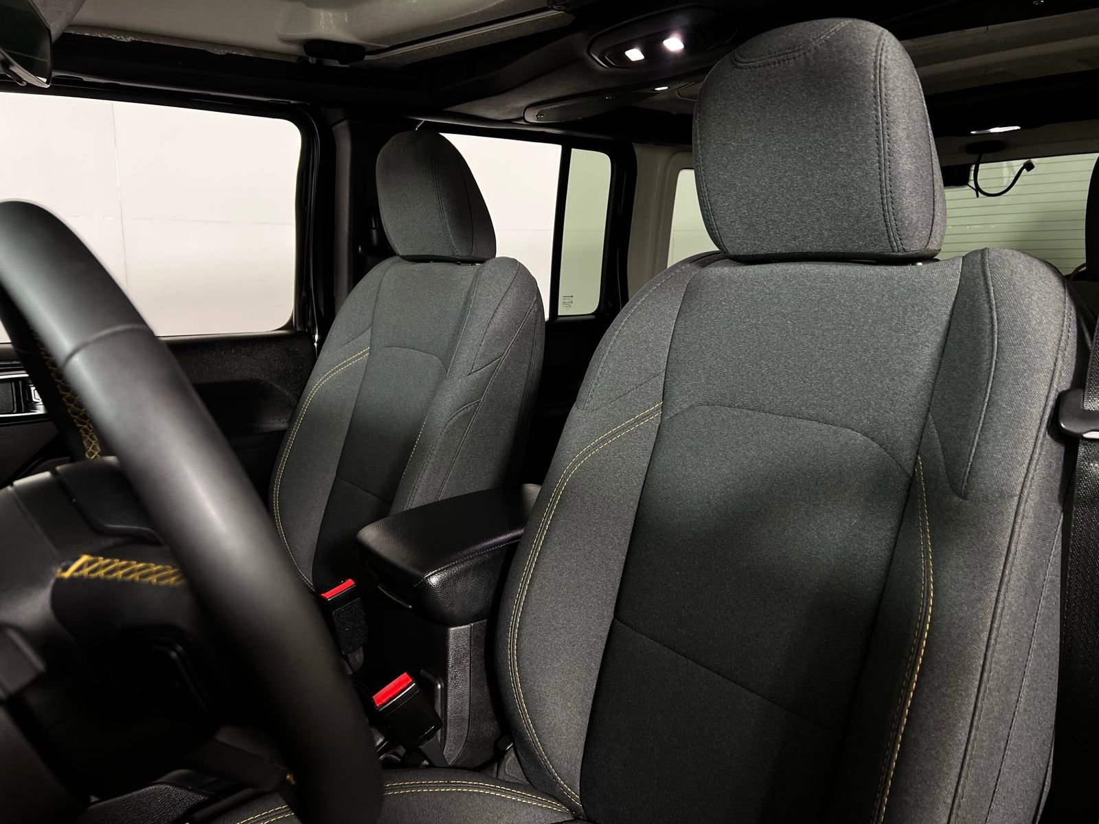 Used 2024 Jeep Wrangler Sport S image 13