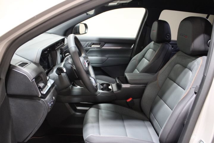 New 2026 GMC Terrain AT4 AWD/4WD image 18