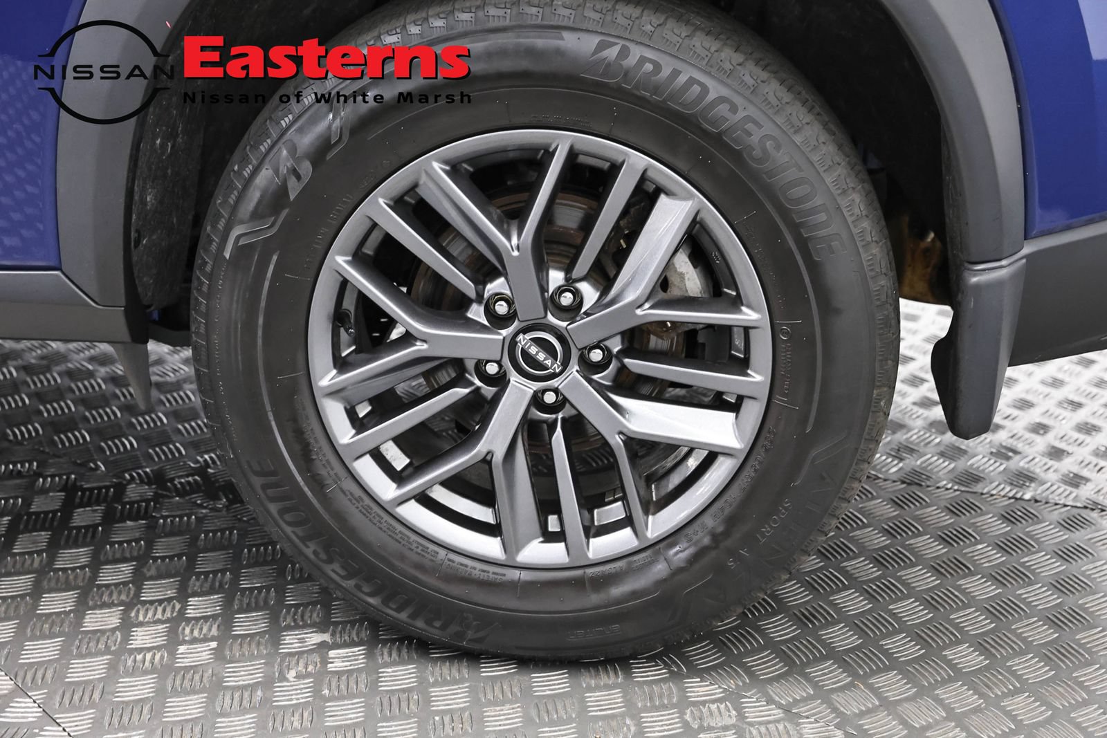 Used 2023 Nissan Rogue S AWD/4WD image 33