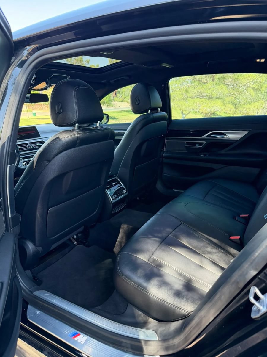 Used 2019 BMW 740i xDrive w/ M Sport Package AWD/4WD image 13