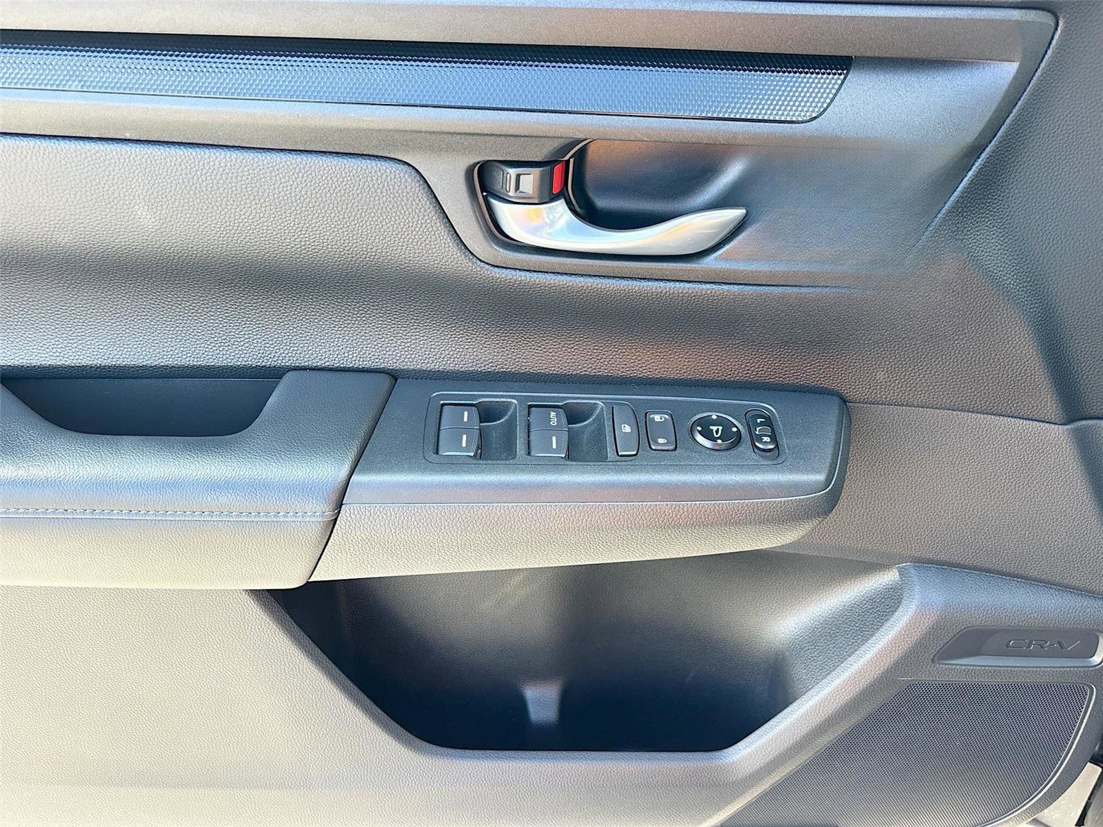 Used 2023 Honda CR-V LX image 21