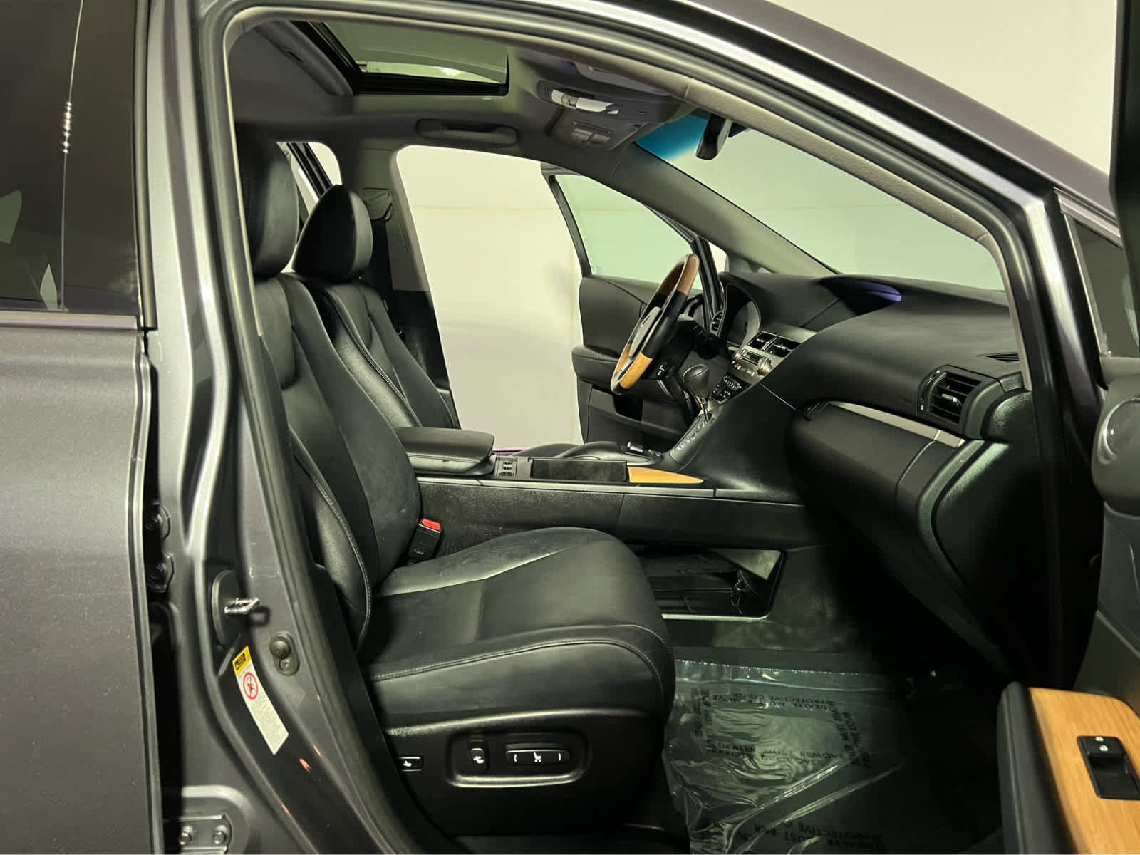 Used 2015 Lexus RX 450h AWD image 28