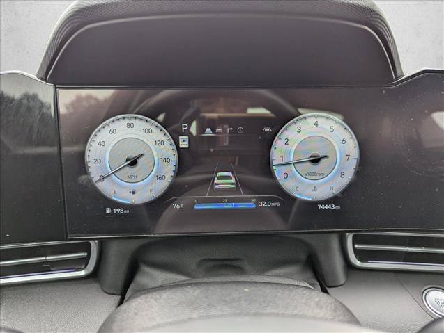 Used 2025 Hyundai Elantra SEL FWD image 14