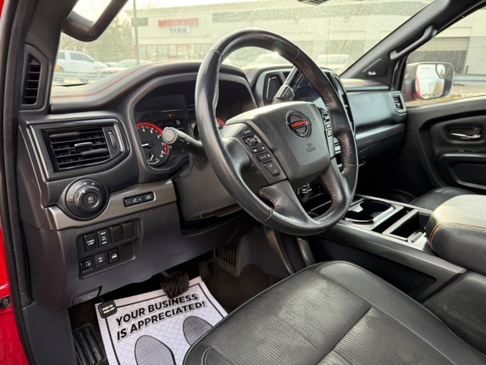 Used 2020 Nissan Titan PRO-4X image 13