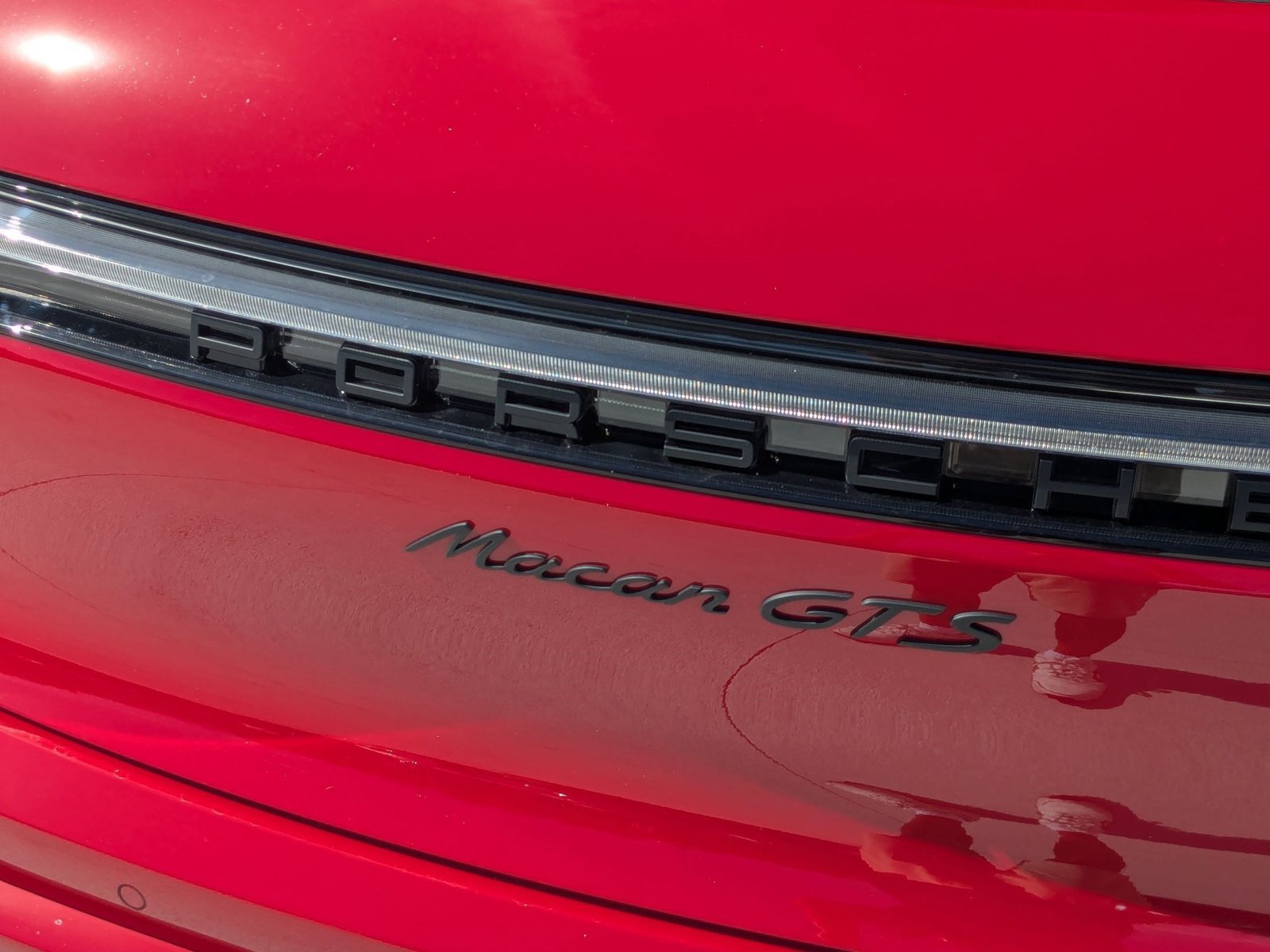 New 2026 Porsche Macan GTS image 13
