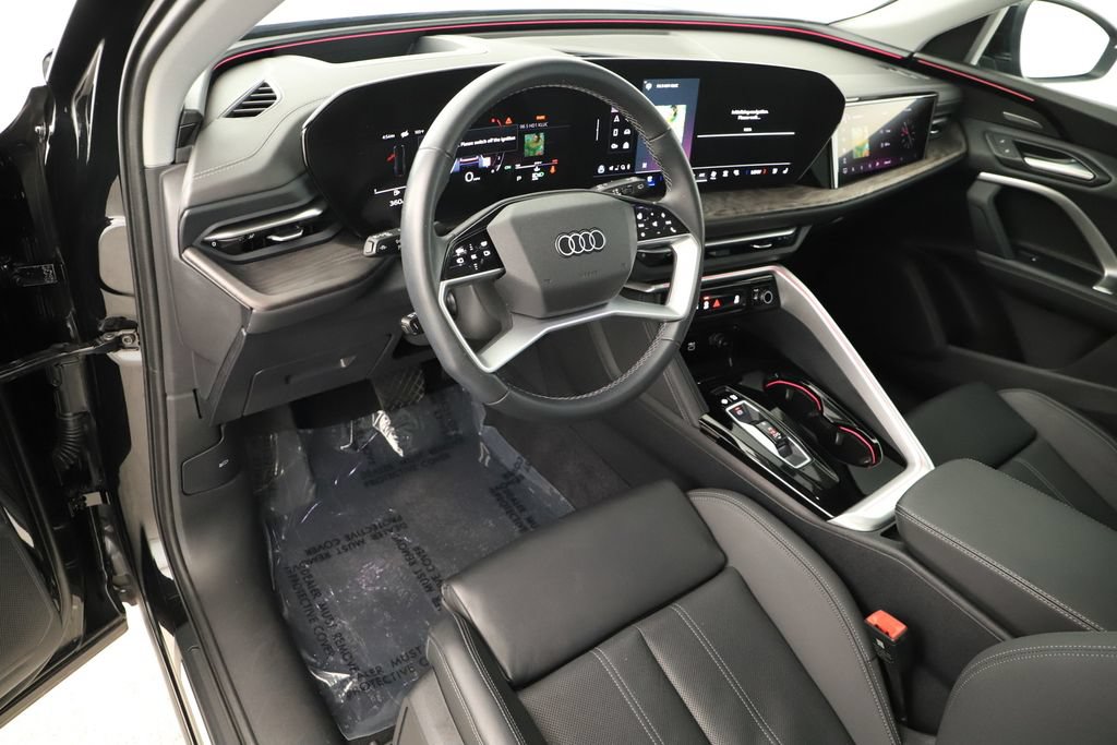 Certified 2025 Audi Q5 Prestige AWD/4WD image 15