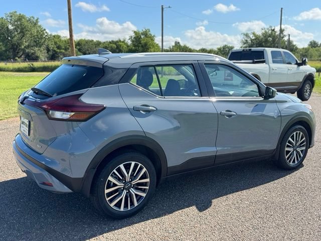 Used 2024 Nissan Kicks SV FWD image 6