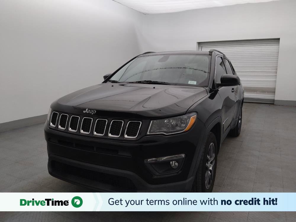 Used 2019 Jeep Compass Latitude w/ Popular Equipment Group FWD image 1