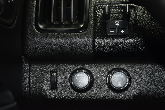 Used 2018 Chevrolet Colorado LT w/ Redline Special Edition image 34