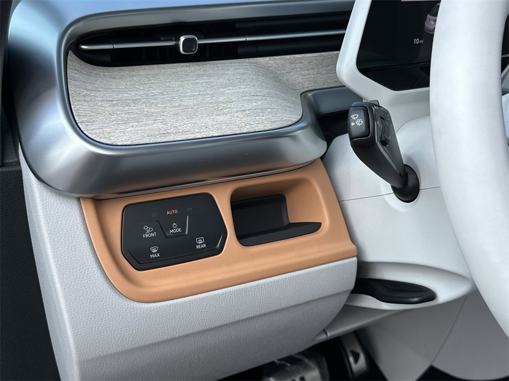New 2025 Volkswagen ID. Buzz Pro S Plus image 17