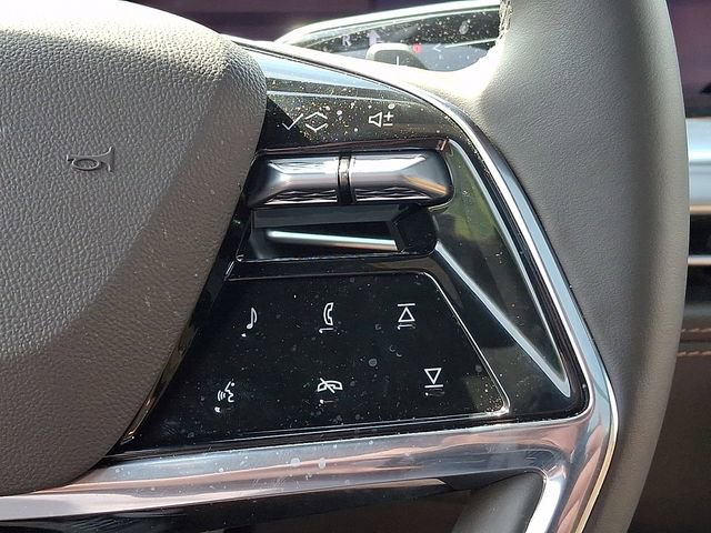 Used 2025 Cadillac Escalade Premium Luxury w/ Touring Package image 25