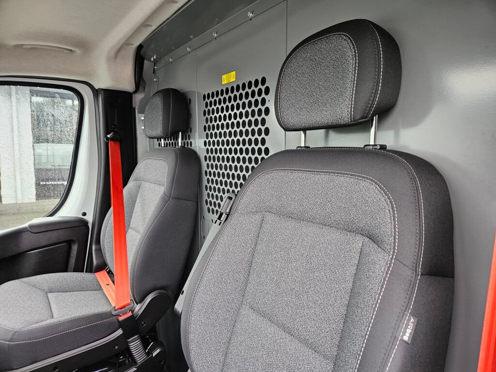 Used 2025 RAM ProMaster 3500 FWD image 17