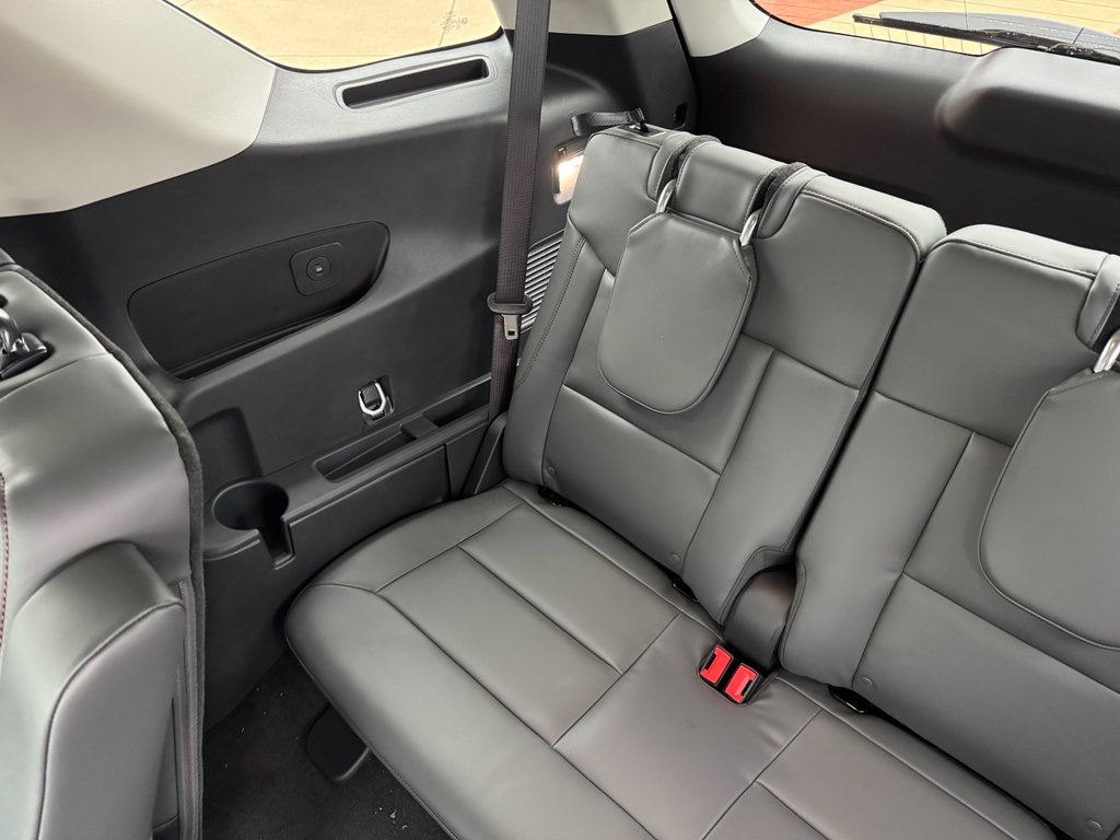 New 2026 Ford Explorer Active w/ Active Comfort Package image 25