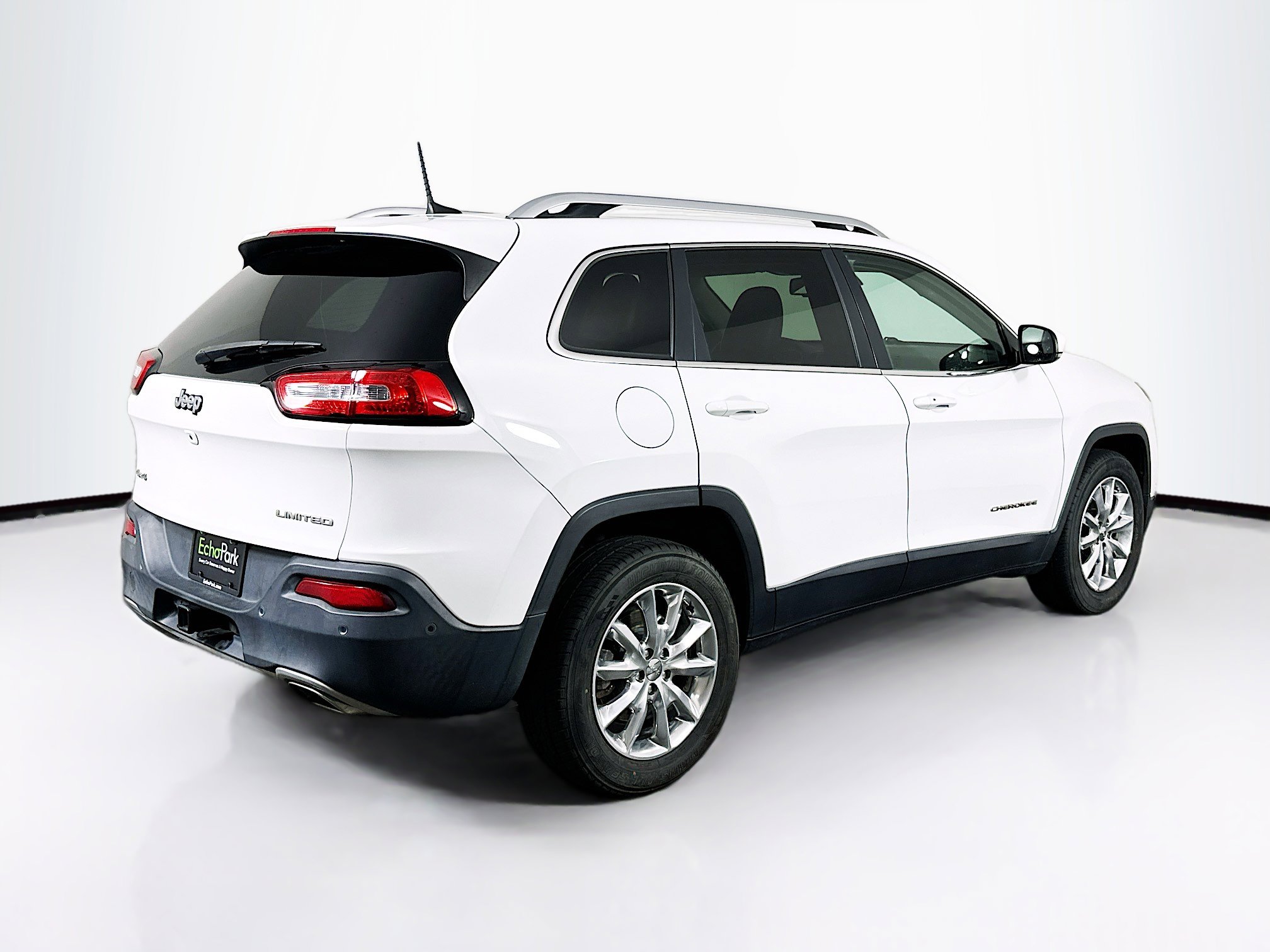 Used 2016 Jeep Cherokee Limited w/ Technology Group image 9