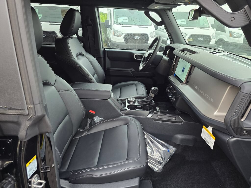 New 2026 Ford Bronco Outer Banks AWD/4WD image 11