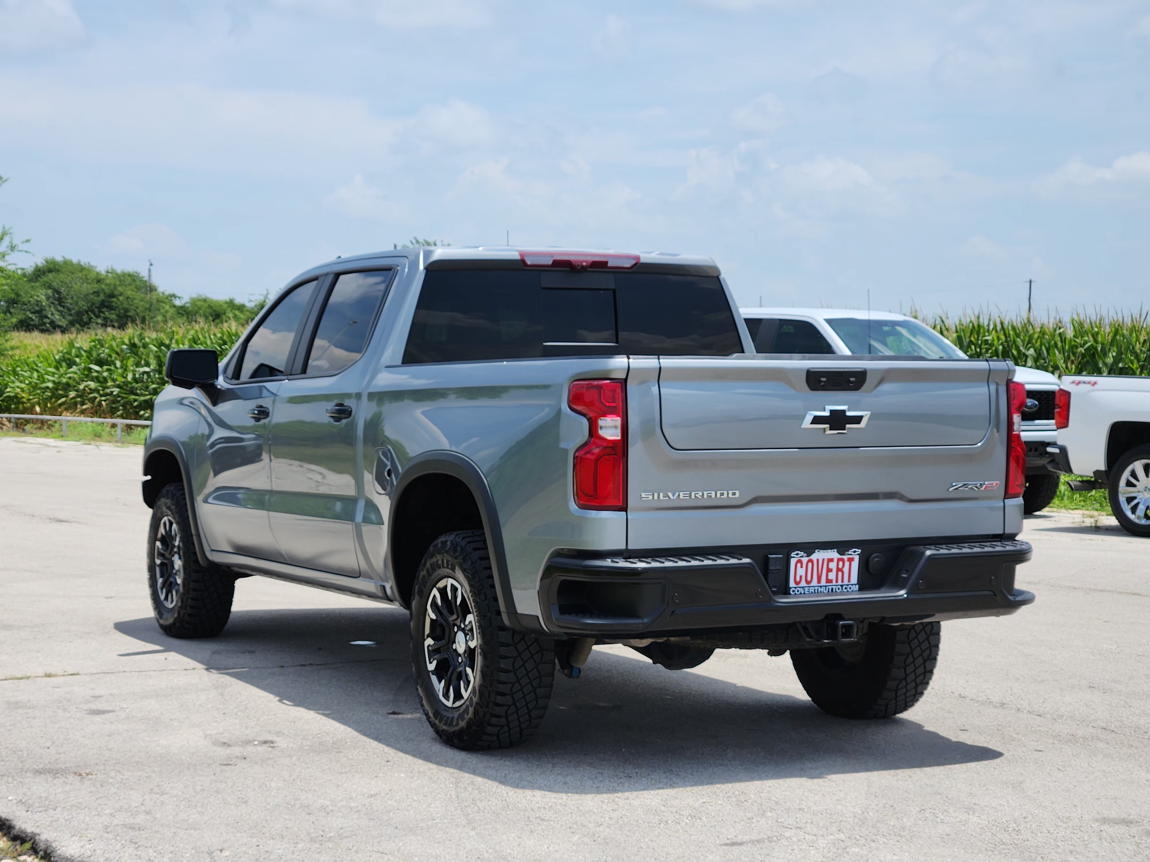 Used 2023 Chevrolet Silverado 1500 ZR2 w/ Technology Package AWD/4WD image 7