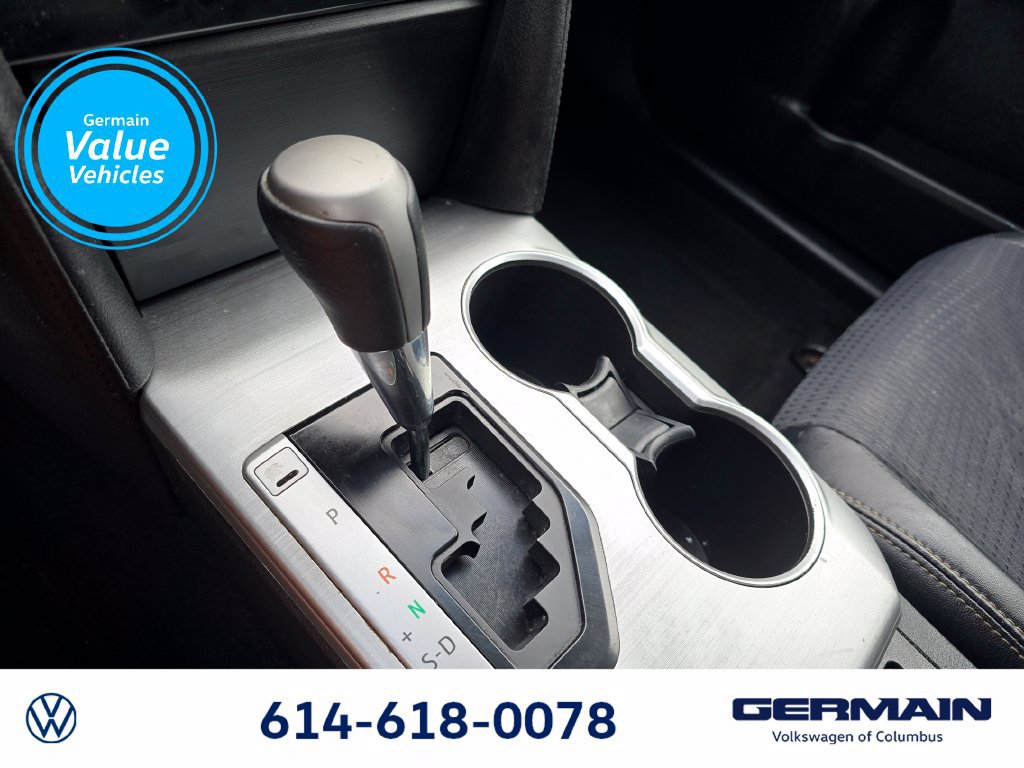Used 2012 Toyota Camry SE FWD image 23