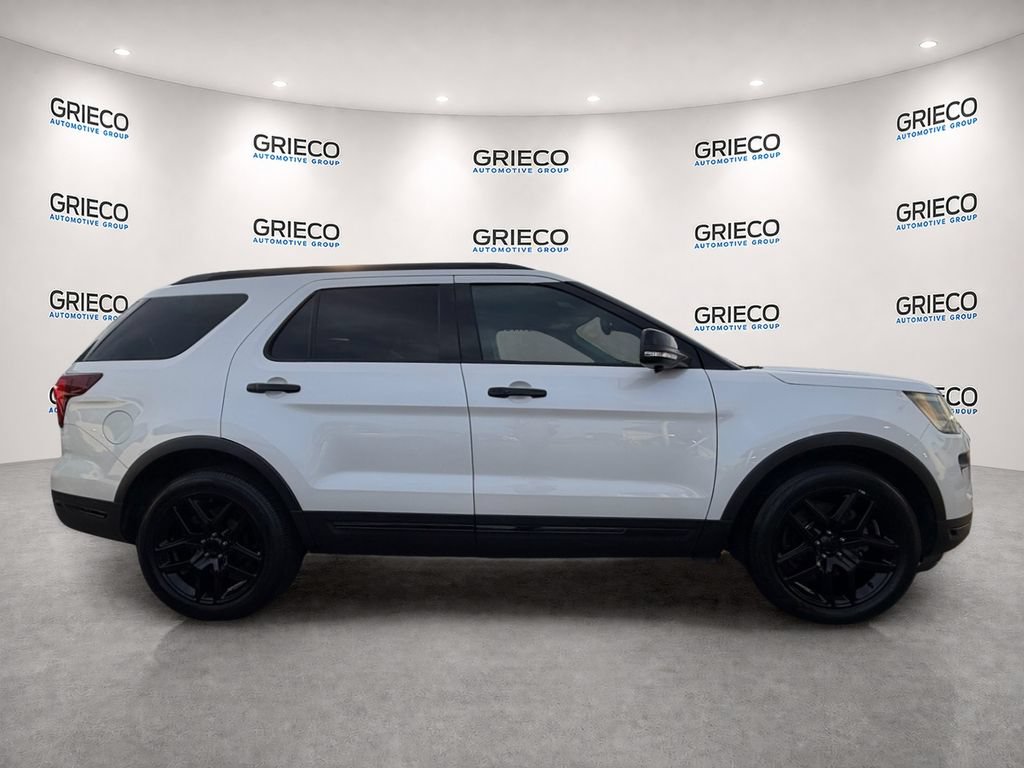 Used 2018 Ford Explorer Sport w/ Equipment Group 401A AWD/4WD image 8