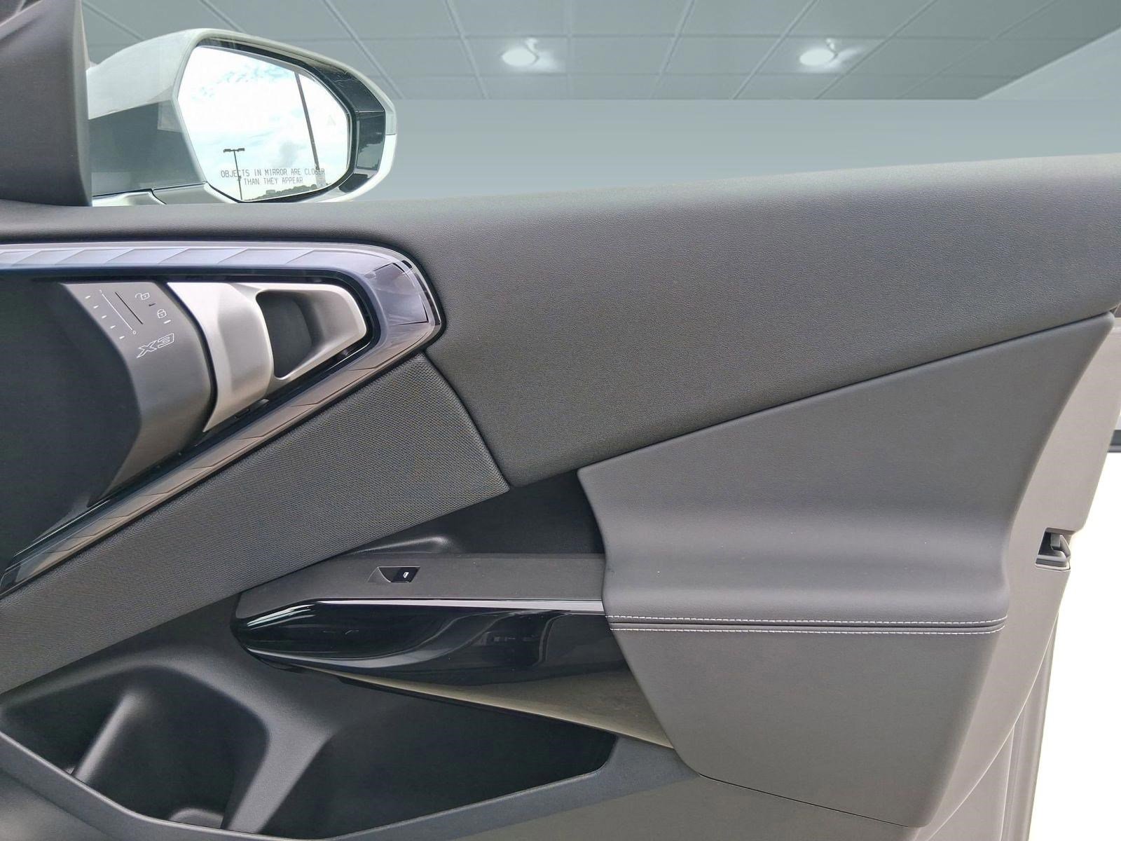 Used 2026 BMW X3 xDrive30 w/ Convenience Package image 30