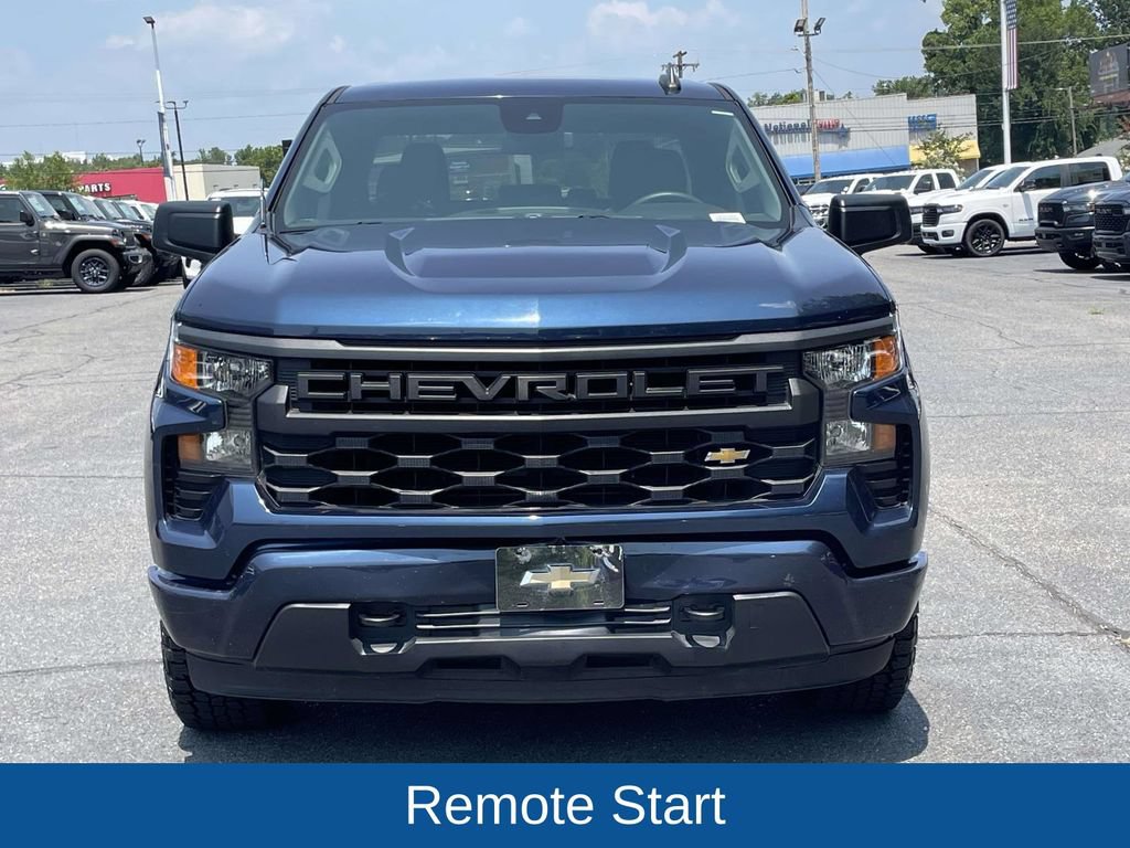 Used 2022 Chevrolet Silverado 1500 Custom AWD/4WD image 3