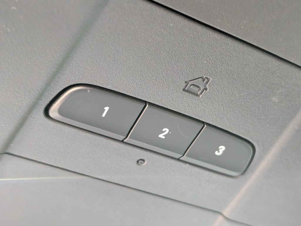 Used 2022 Chevrolet Blazer RS FWD image 30