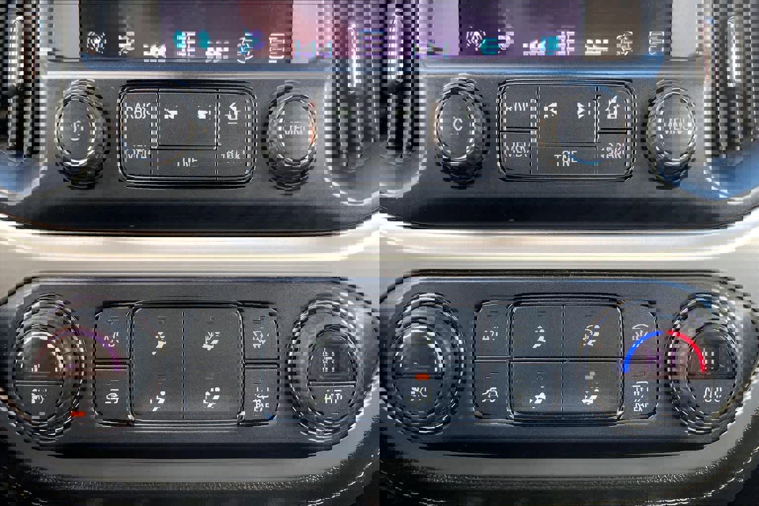 Used 2018 GMC Canyon SLT w/ Driver Alert Package image 35