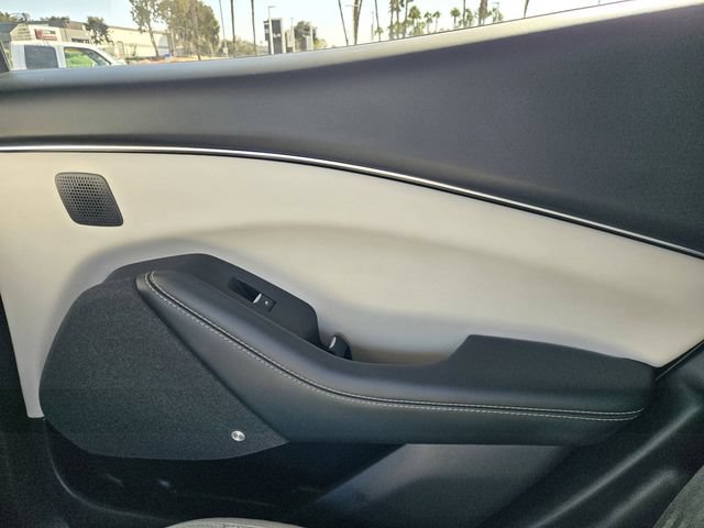 Used 2021 Ford Mustang Mach-E Premium RWD image 13