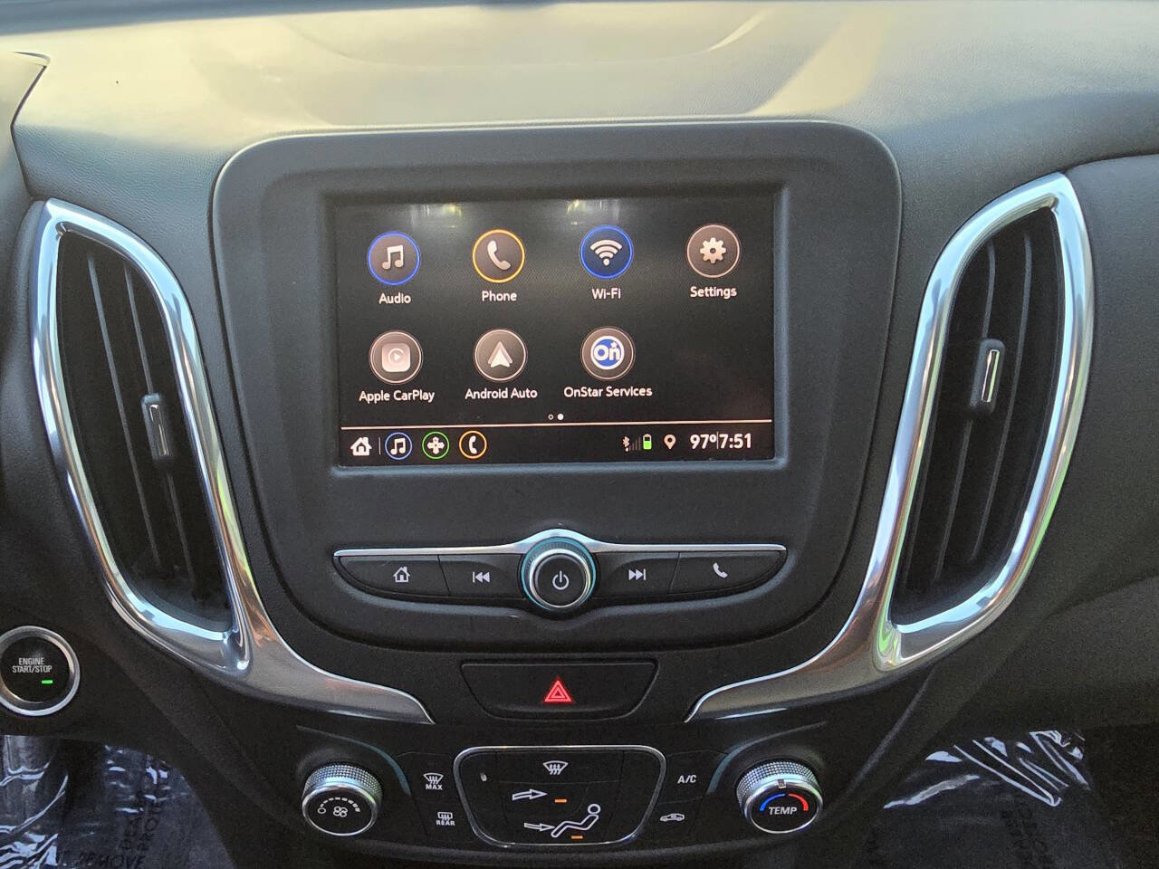 Used 2021 Chevrolet Equinox LT image 30