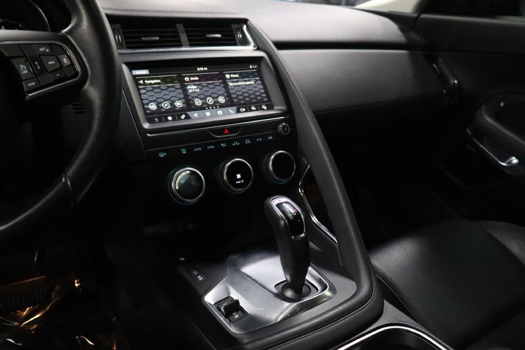 Used 2018 Jaguar E-PACE S image 30