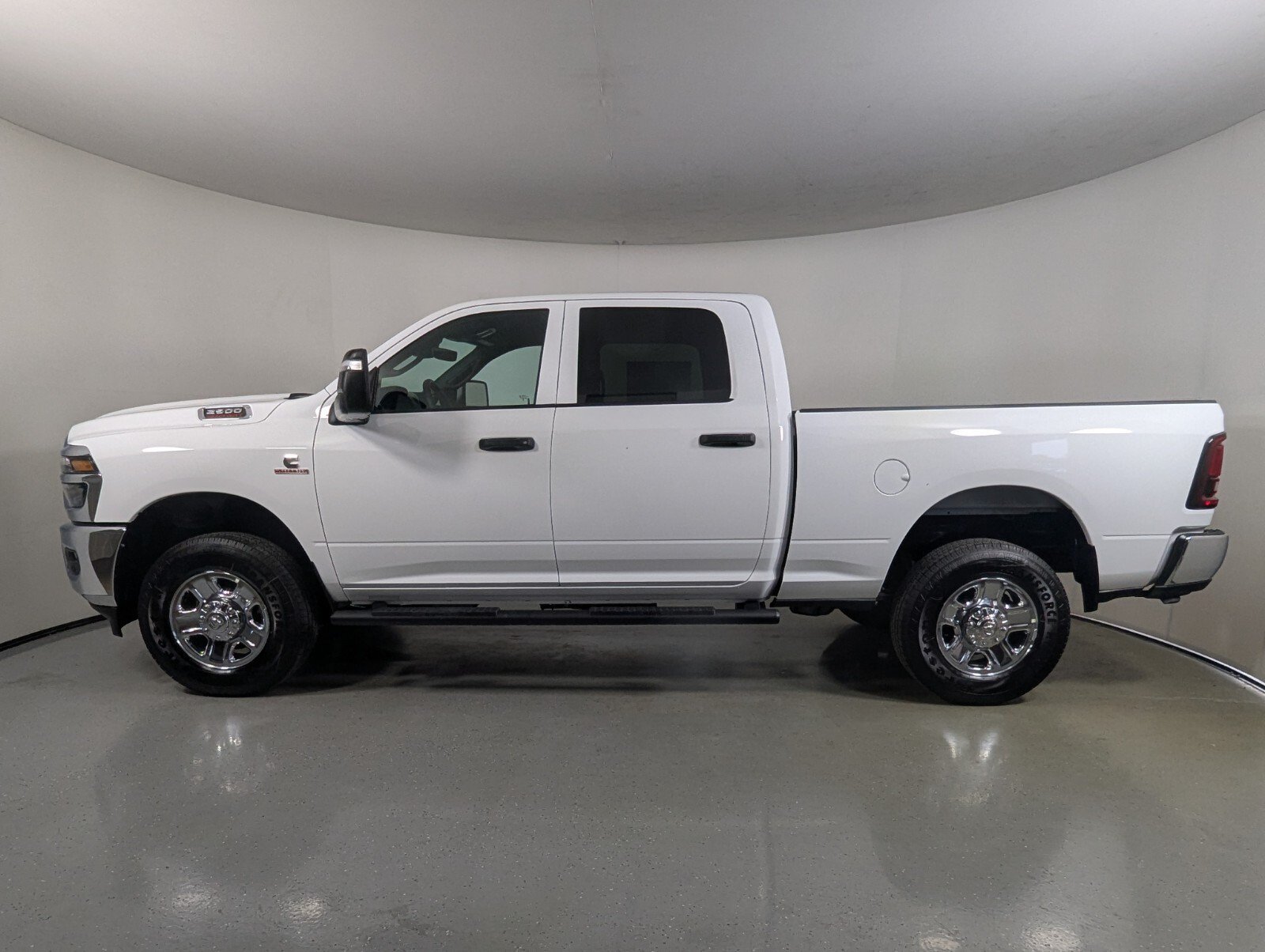 New 2026 RAM 2500 Tradesman AWD/4WD image 4