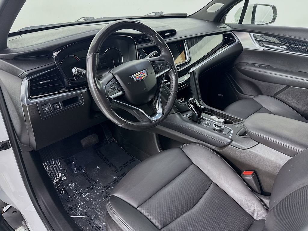 Used 2023 Cadillac XT6 Premium Luxury image 9
