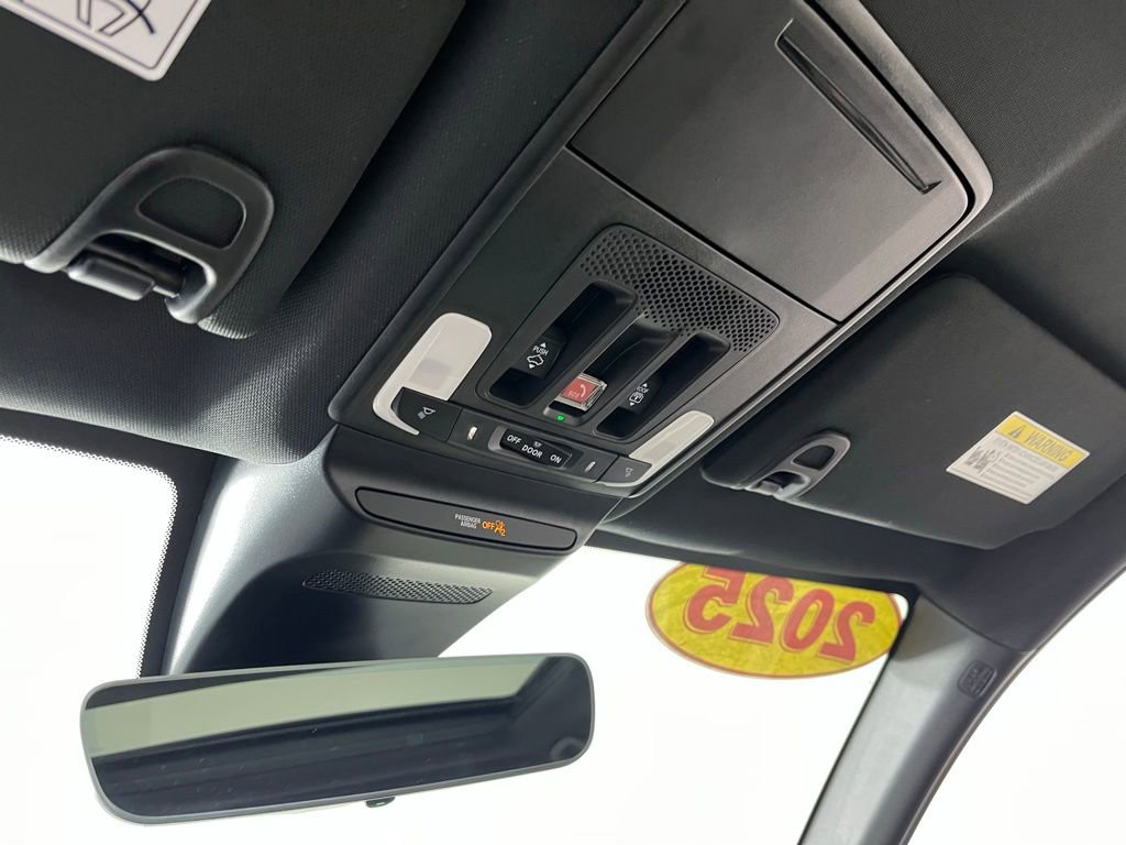 Certified 2025 Acura ADX A-Spec image 28