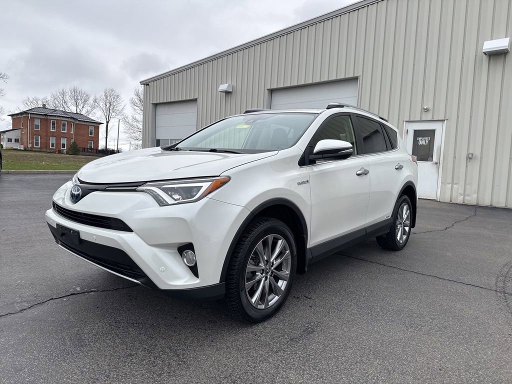 Used 2018 Toyota RAV4 Limited image 3